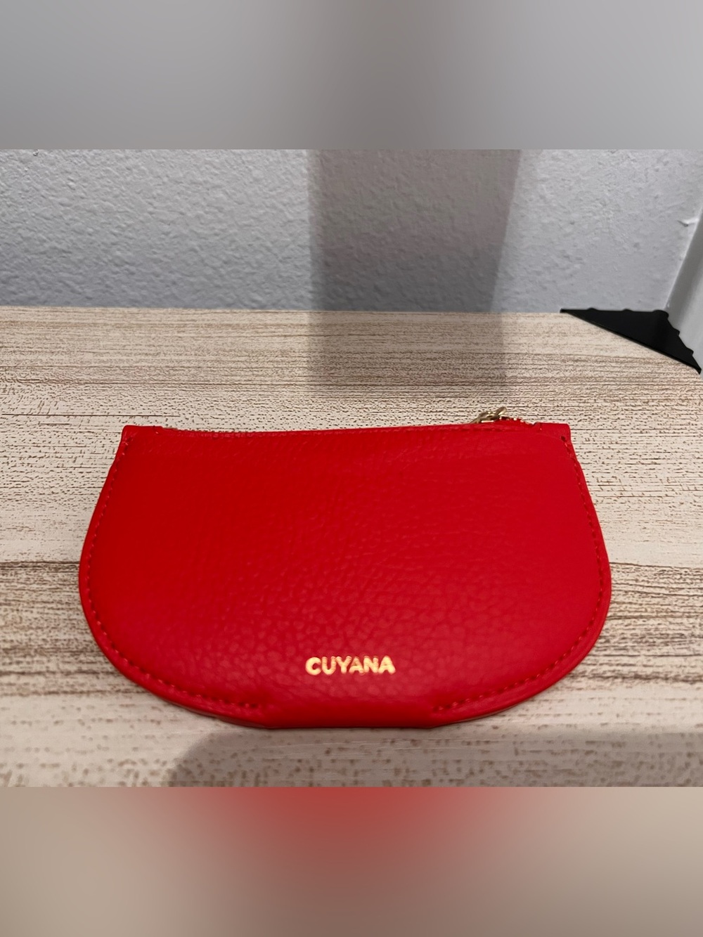 Cuyana Cardholder - Picture 2 of 11